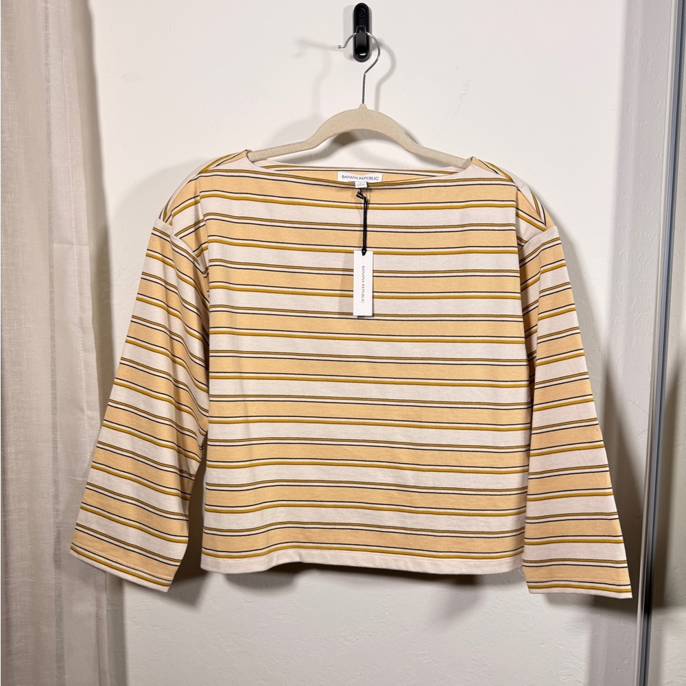 NWT Banana Republic cropped tshirt